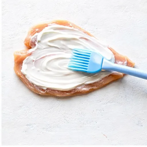 Step 2: Coating with mayonnaise