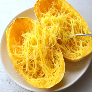 how to cook spaghetti squash 678960907